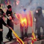 5c8b22c72400000a05a42f08