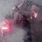 5c8b22c72400006b054cf271