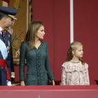 5c8ac4fd360000c81a6c0926