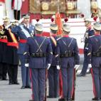 5c8b21fc360000c81a6c8cd8