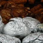 En el contenedor amarillo procurando que no lleve restos de comida.