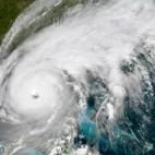 Las cifras preliminares de muertes por la destrucci&oacute;n ocasionada por el hurac&aacute;n Ian en Florida se elevan al menos a 15, seg&uacute;n varios medios de EE.UU. Las estimaciones de p&eacute;rdidas materiales aseguradas oscil...