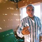 El ganador del Novel en su casa de Cartagena (Colombia) el 29 de octubre de 2000, cuando se estaba sometiendo a tratamiento contra un cáncer linfático.