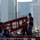 5c8b269e240000f404a43857