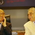 Los escritores Gabriel García Márquez y Jose Saramago, en el encuentro La fuerza de la creación iberoamericana (2006).