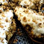 ... con salsa de yogur y avellanas. Consulta cómo prepararlo en Cookpad.