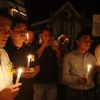 Varias personas hicieron vigilia frente a su casa y toda Colombia se ha volcado en su recuerdo. El presidente del país, Juan Manuel Santos, ha decretado tres días de duelo nacional y ha instado a las instituciones públicas del país a izar la...