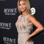 5c8abc03250000580681a5a5