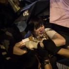 5c8b26f4240000f404a4393d