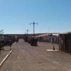 La oficina salitrera de Santiago Humberstone, junto con la de Santa Laura, está considerada Patrimonio de la Humanidad, según la UNESCO. Humberstone, en su momento álgido, alcanzó los casi 4.500 habitantes que vivían de la extracción de sa...