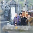 5c8b312e2000009d03705def