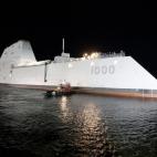El destructor DDG 1000 es el primero de la clase USS Zumwalt. Y es el primer en estar 1005 automatizado. La Marina de Estados Unidos acaba de recibir la primera unidad.