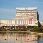Este barrio de Moscú es conocido por la enorme torre de telecomunicaciones Ostánkino. La gran cantidad de radiación electromagnética es perjudicial para la salud, sobre todo porque apenas se han tomado medidas para paliar los efectos. En c...