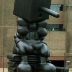 Une installation de 35 mètres devant la Tate Modern art gallery à Londres.