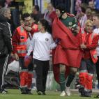 5c8b27b53b000072066d1cf2