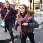 Gente corriendo tras el ataque en el puente de Londres.