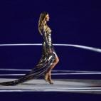 5c8aa8ee20000043046f808a