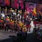 5c8aa92e240000f404a370bd