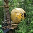 FREE SPIRIT SPHERES Qualicum Bay, Canadá Este hotel escondido en el bosque de Vancouver es obra de la pareja Tom y Rosey Chudleigh. Cada una de las tres esferas ha sido diseñada para fundirse con su entorno natural. Estos acogedores módulos ...