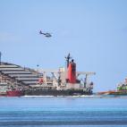 Una enorme mancha de petr&oacute;leo que amenaza las paradis&iacute;acas playas de Mauricio