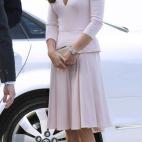 5c8a65ae230000dd04230d85