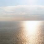 El Pacífico es la mayor extensión de agua del mundo, un tercio de todo el planeta. Casi nunca lo vemos, pero en un globo terráqueo puede apreciarse que hay un lado de la Tierra donde sólo se ve sus aguas. Tiene una superficie de 165.250.000 ...