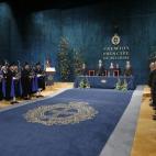 Los reyes de España, Felipe y Letizia, al inicio de la ceremonia de entrega de los Premios Príncipe de Asturias 2014 que se ha celebrado hoy en el Teatro Campoamor de Oviedo.