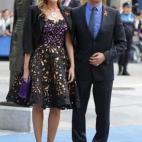 El periodista Juan Ramon Lucas y la modelo Sandra Ibarra.