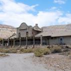 La historia de este pueblo es típica en muchos pueblos de los EEUU: una localidad minero que llegó a tener a unos 10.000 habitantes a principios del siglo XX pero que entró en declive con el pánico financiero de 1907 hasta convertirse en lo ...