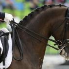 5c8a992c250000e203c93ef4