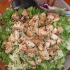 No sólo te aportará energía para el viaje, sino que es una forma excelente de aprovechar sobras. Consulta en CookPad cómo prepararla.