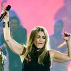 Actuaci&oacute;n en los Premios 40 Principales.