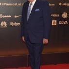 5c8b37bc2000004304706bf8