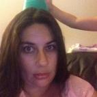 "Fazer meu bebê dormir enquanto o mais velho coloca brinquedos na minha cabeça."