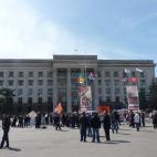 Concentración prorrusa frente a la Casa de los Sindicatos, hoy calcinada