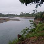 El r&iacute;o Turquesa a su paso por el pueblo de Bajo Chiquito (comarca Ember&aacute;-Wounaan), en Panam&aacute;. Las personas migrantes que cruzan el peligroso Tap&oacute;n del Dari&eacute;n, de Colombia a Panam&aacute;, llegan a Bajo Chiquito...
