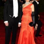 5c8b342b2300003000e7d334