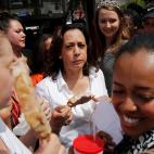 5f338d4f20000072030bd754