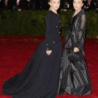 5c8b34303b000002076d37c4