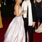 5c8b34342400006d054d1b54