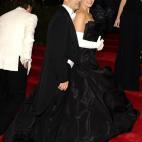 5c8b34352000009d03706469