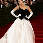 La actriz, en la gala del MET 2014 dedicada al diseñador Charles James, de Oscar De La Renta