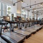 El fundador de Inditex, a través de su brazo inversor Pontegadea, se hace con el rascacielos por más de 500 millones de euros