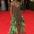 La actriz, vestida de Prada, en la gala del MET 2014 dedicada al diseñador Charles James.