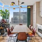 El fundador de Inditex, a través de su brazo inversor Pontegadea, se hace con el rascacielos por más de 500 millones de euros