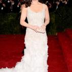 La cantante, de Donna Karan Atelier, en la gala del MET 2014 dedicada al diseñador Charles James.