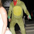 5c8b0e6422000033001a2e7f