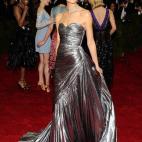 La modelo, de Michael Kors, en la gala del MET 2014 dedicada al diseñador Charles James.