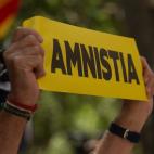Pancarta en la protesta contra el gobierno por los indultos.