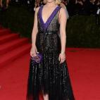 La actriz, vestida de Miu Miu, en la gala del MET 2014 dedicada al diseñador Charles James.